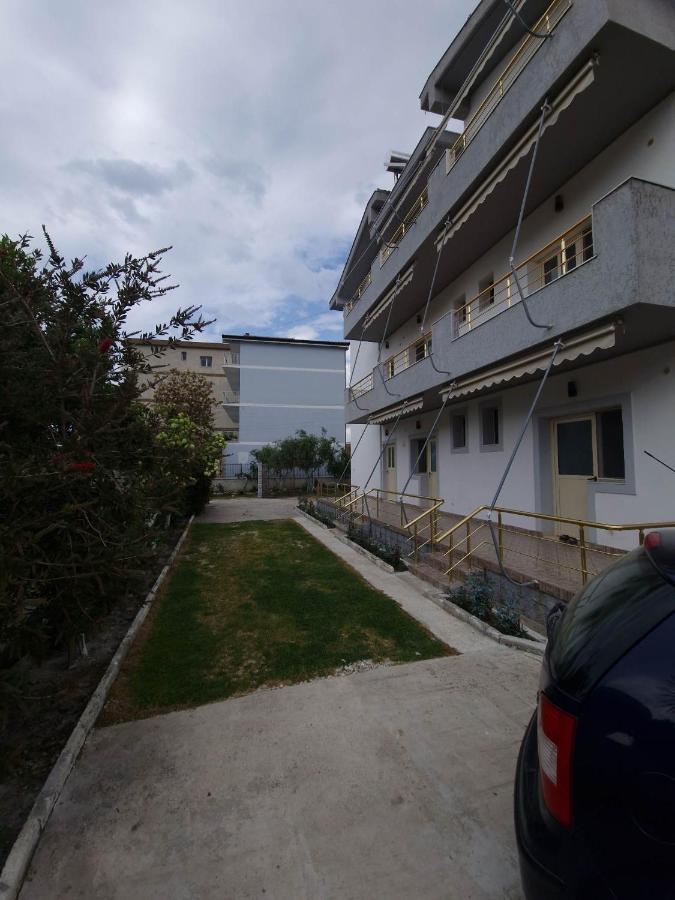 Apartmet Dritan Belulaj Apartment Орикум Екстериор снимка